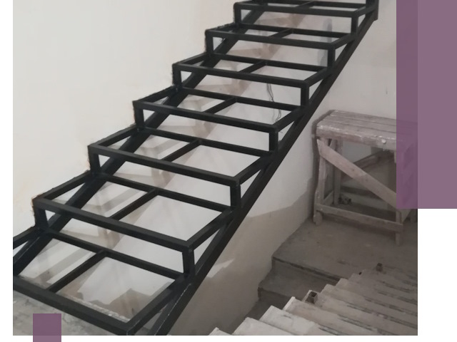 Демонтаж лестниц на металлокаркасе в Великом Новгороде: быстрый вывоз и разбор