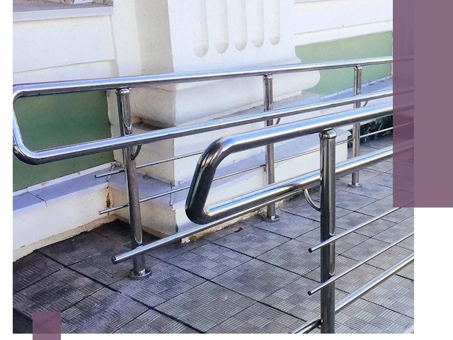 Ограждения пандусов из металла и нержавейки в Великом Новгороде