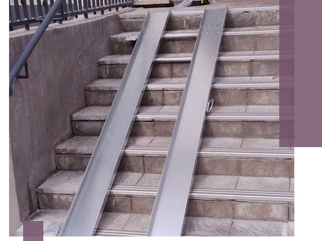 Демонтаж откидных пандусов профессионально в Великом Новгороде