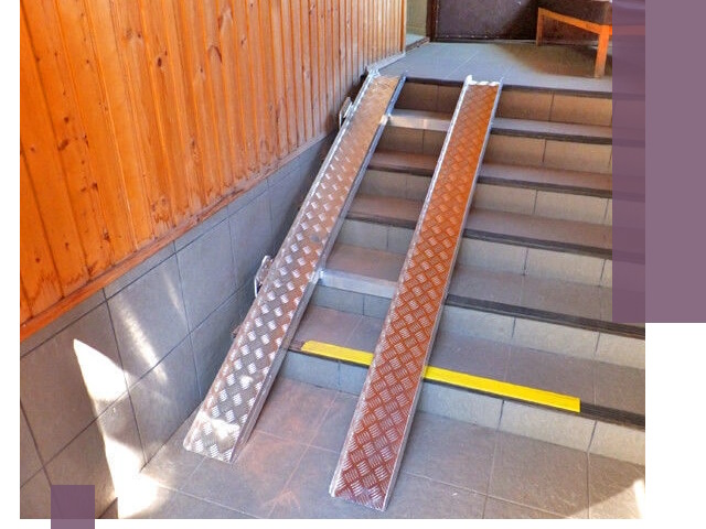 Складные пандусы под заказ и монтаж в Великом Новгороде