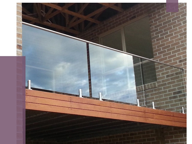 Стеклянные парапеты на крыше и террасе в Великом Новгороде от 11509 руб. | ПРОЛЁТ-Влк