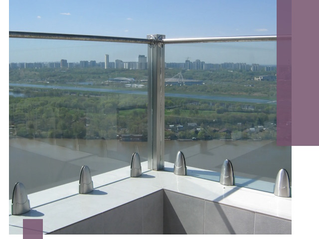 Стеклянные парапеты премиум класса в Великом Новгороде для домов и бизнесов