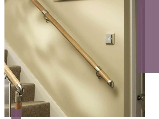 Монтаж пристенных поручней профессионально в Великом Новгороде